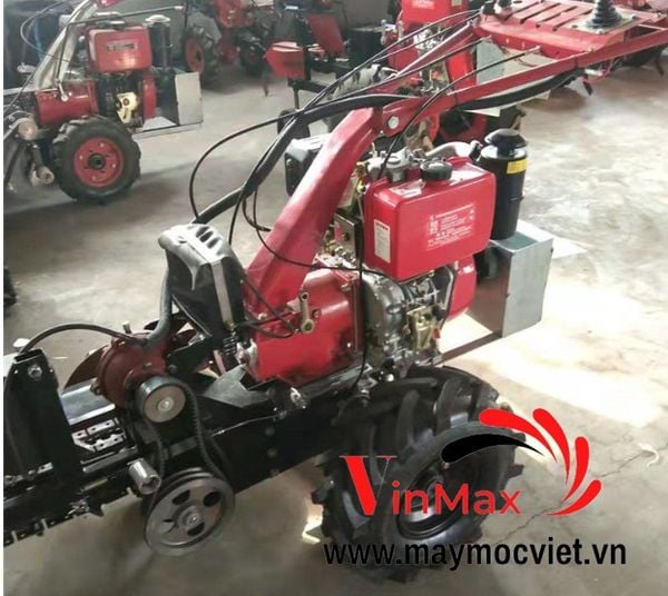 Máy đào rãnh chôn ống nước tự hành Kawasaki VMD1800