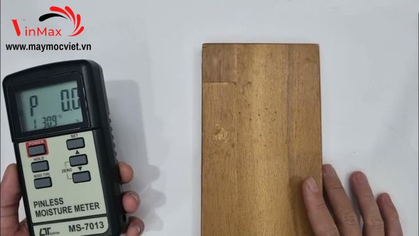 Máy đo độ ẩm gỗ cảm ứng LUTRON MS-7013