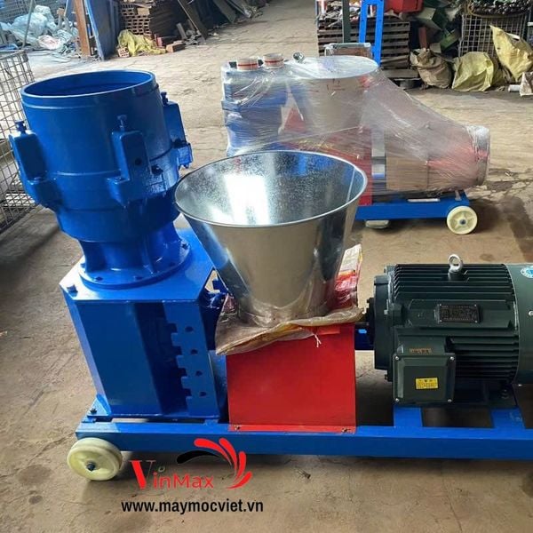Máy ép cám viên công nghiệp Turbo TBE500 năng suất 2.200kg/ giờ