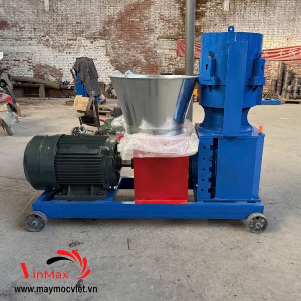 Máy đùn cám viên Turbo TBE400 năng suất 1.600kg/ giờ