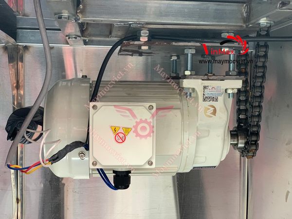Xe ép nước mía 3 lô inox 2 cây bàn dài Vinmax VME900