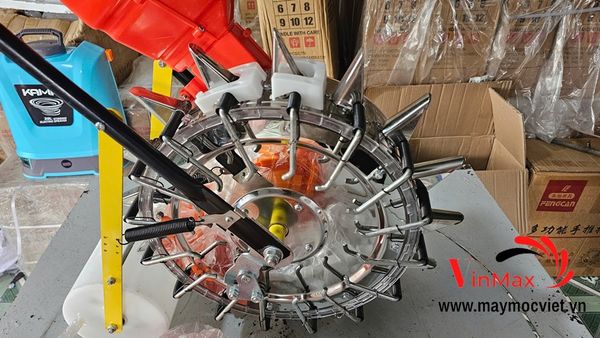 Máy gieo hạt 16 mỏ khung inox Turbo TBG16