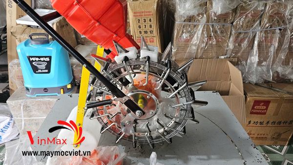 Máy gieo hạt 16 mỏ khung inox Turbo TBG16