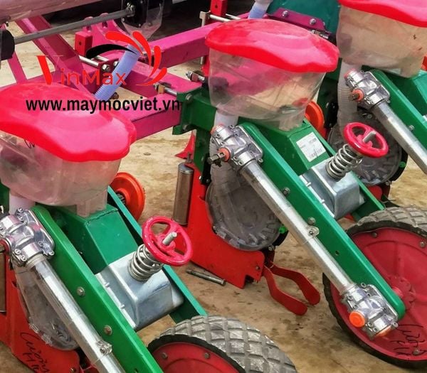 Máy gieo hạt, bón phân tự động 4 hàng Vinmax GHTD04