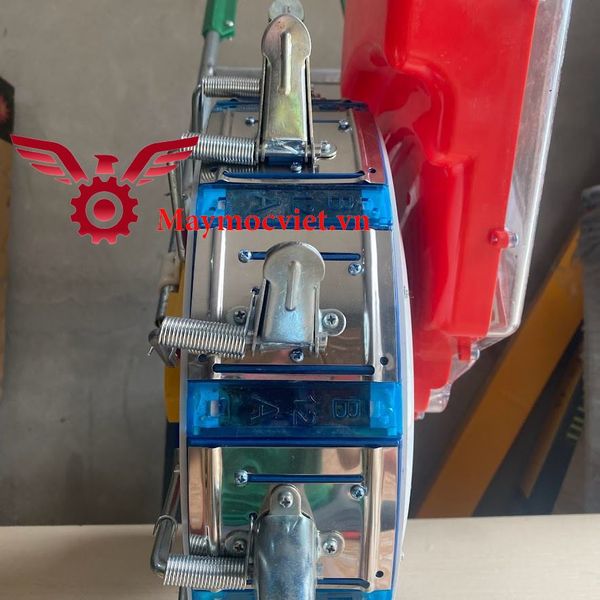 Máy gieo hạt VMGH12 răng mỏ inox - đế thép - khung thép