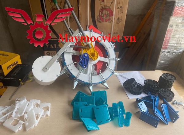 Máy gieo hạt VMGH12 răng mỏ inox - đế thép - khung thép