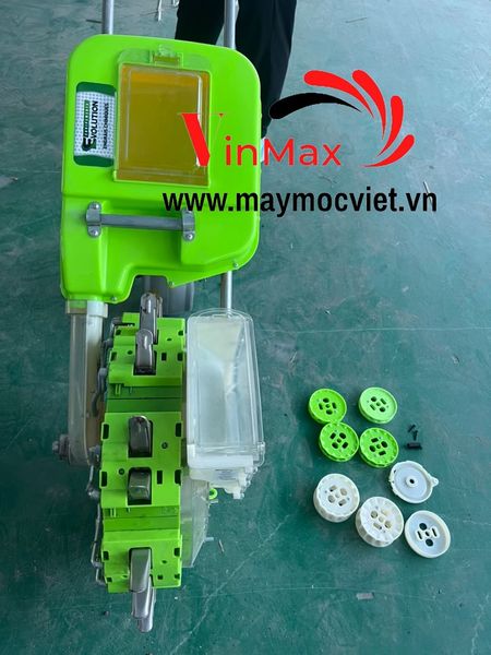 Máy gieo hạt, bón phân 14 mỏ Vinmax VMGH666
