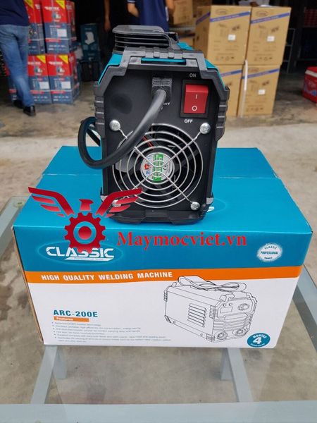 MÁY HÀN QUE ĐIỆN TỬ CLASSIC ARC-200E (CÓ MÀN HÌNH HIỂN THỊ, CHUYÊN KÉO QUE 2.5)