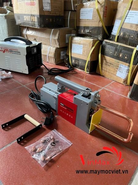 Máy hàn bấm xách tay OLYM 4KW