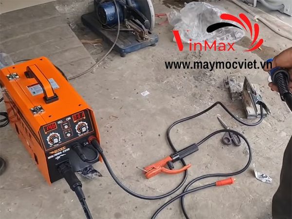 Máy Hàn BTEC MIG/MMA200B Không Dùng Khí