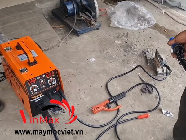 Máy Hàn BTEC MIG/MMA200B Không Dùng Khí