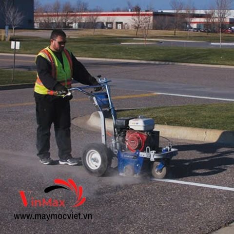 Máy phun sơn kẻ vạch đường giao thông Turbo TBK6900