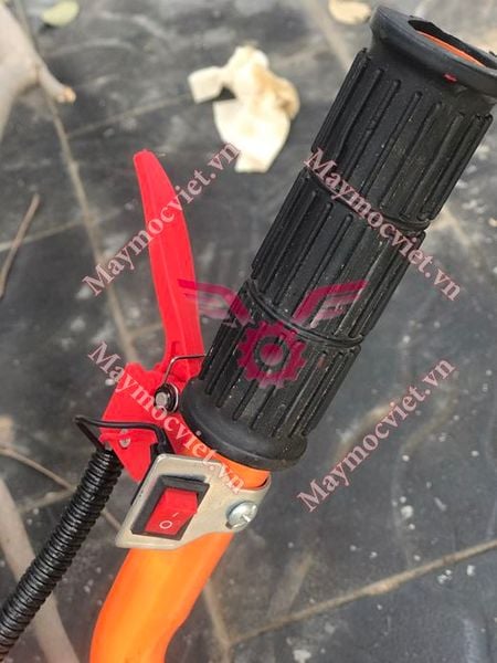 Máy khoan đất khung chữ X Mitsubishi TB43