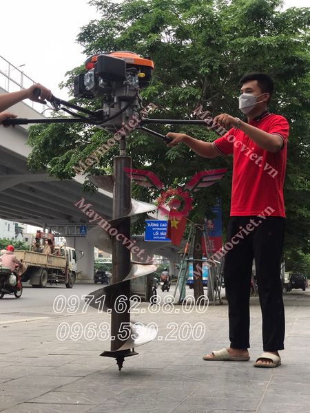 Máy khoan đất trồng cây Kawasaki  KD7HP ( mũi khoan 1.2m)