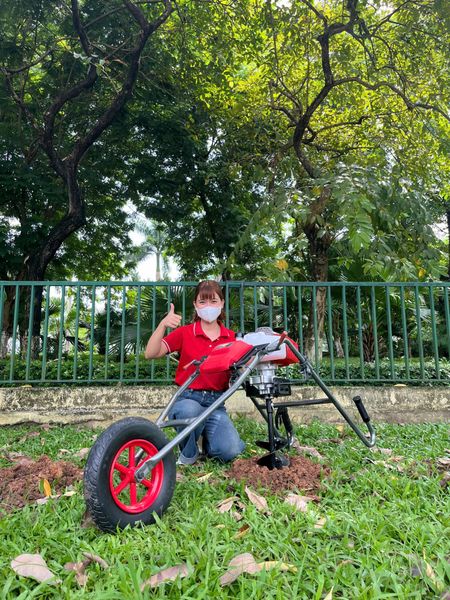 Máy khoan đất đẩy tay Turbo TBK68