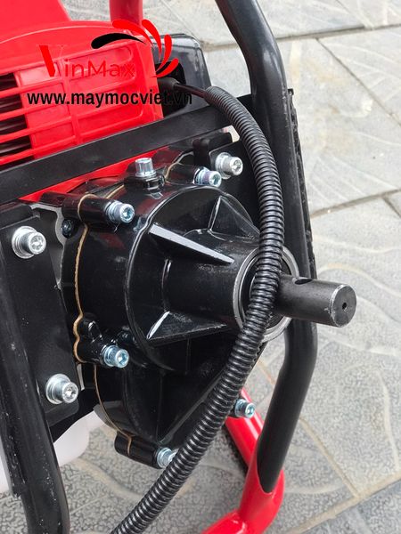 Máy khoan đất Sumo KD680