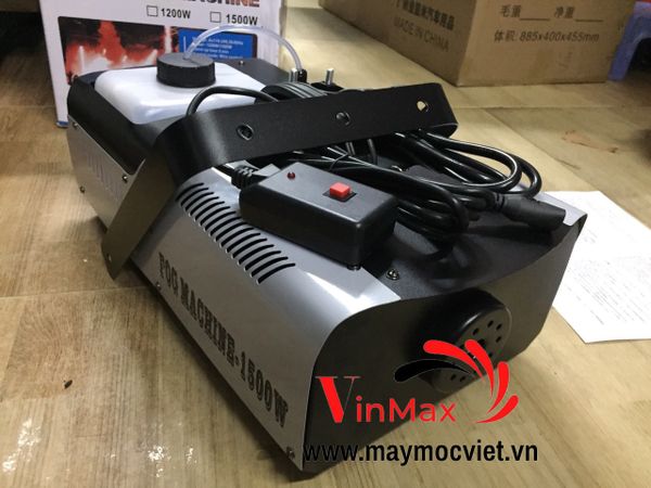 Máy xông mùi khử khuẩn có điều khiển từ xa Sumo 1500w