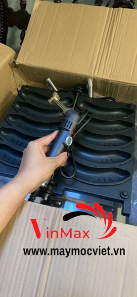 Máy làm bánh quả chuối  tạo hình cute khuôn 5 quả TURBO TBK5