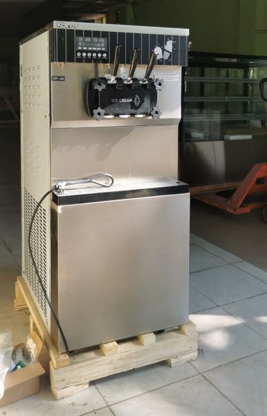 Máy làm kem tươi 3 vòi Kolner KN-38X