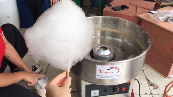 Máy làm kẹo bông chạy điện Turbo TBB52