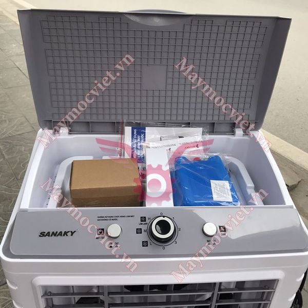 Máy làm mát không khí Sanaky S6500B