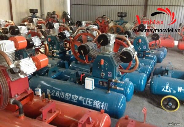 Máy nén khí Ngân Triều W2.6/5 đầu nổ D20