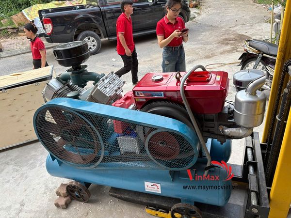 Máy nén khí Khai Sơn diesel 2V-4.0/5 đầu nổ D30
