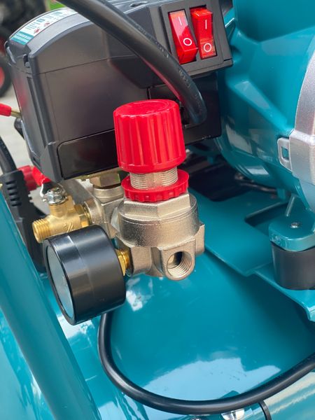 Máy Nén Khí Không Dầu Nakawa 3750W NK-BH5050PRO 50L