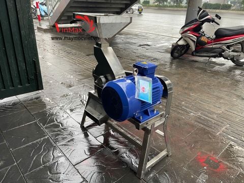 Máy nghiền thảo dược, nấm linh chi chất liệu inox điện 3 pha Vinmax NTD5500