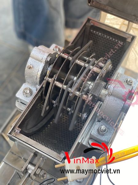 Máy nghiền bột, dược liệu 15 búa Vinmax VMN3000