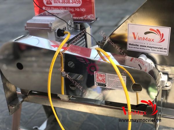 Máy nghiền bột, dược liệu 15 búa Vinmax VMN3000