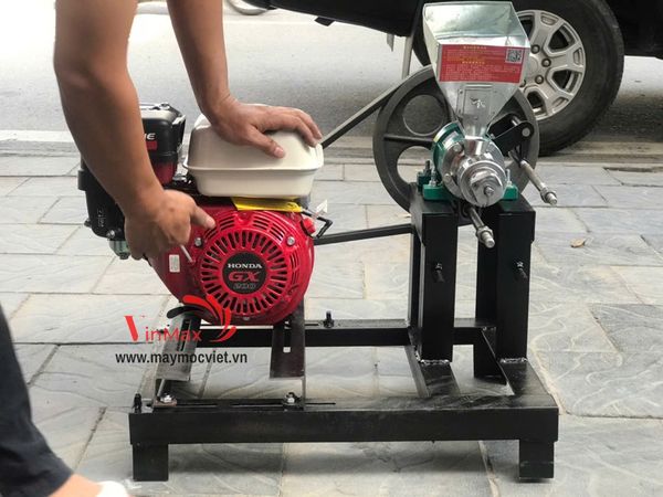 Máy nổ bỏng gạo chạy xăng với động cơ Honda GX200
