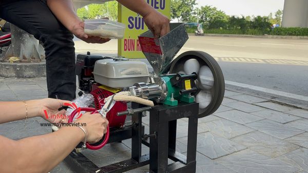 Máy nổ bỏng gạo chạy xăng với động cơ Honda GX200