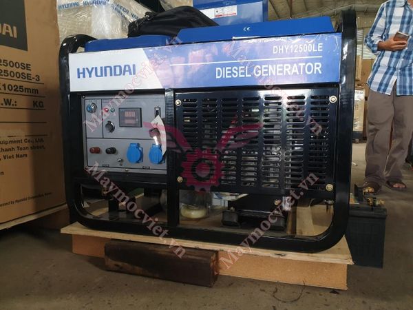 Máy phát điện 10kw chạy dầu 1 pha Hyundai DHY-12500LE
