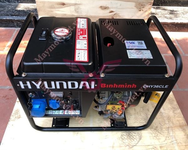 Máy phát điện 3kw chạy dầu Hyundai DHY36CLE