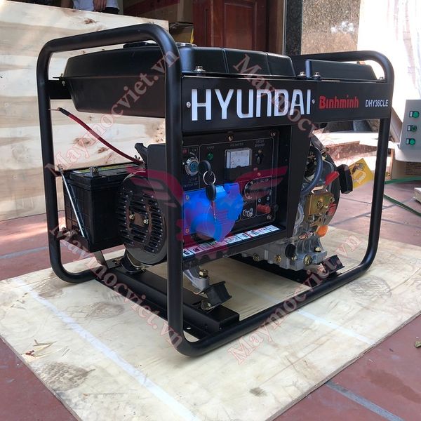 Máy phát điện 3kw chạy dầu Hyundai DHY36CLE