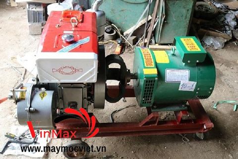 Máy phát điện Vinmax  đầu nổ D24/15kw/220V mát nước