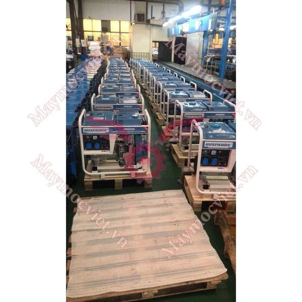 Máy phát điện chạy dầu 5Kw Huspanda HD6500 đề nổ