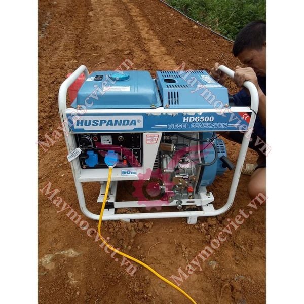 Máy phát điện chạy dầu 5Kw Huspanda HD6500 đề nổ