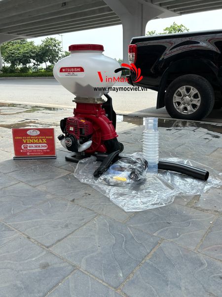 Máy phun phân bón,xạ phân, phun phòng dịch Turbo HKD26