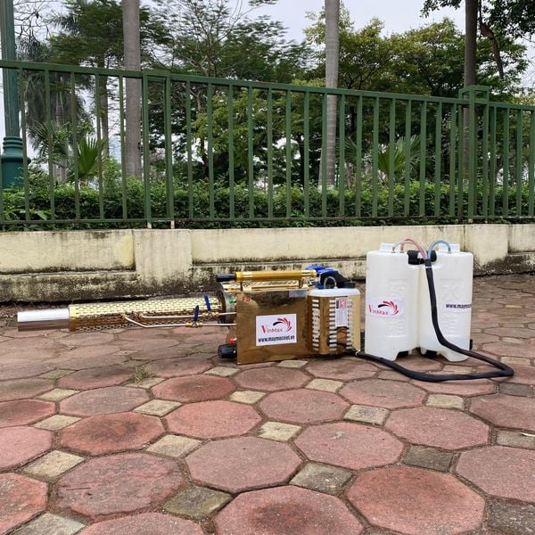 Máy phun thuốc dạng khói FS70 NEW