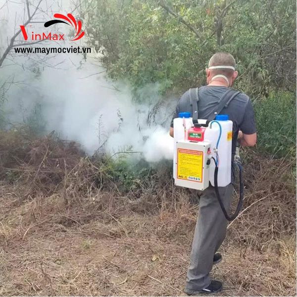 Máy phun khói lạnh cảm biến giọng nói sử dụng remote Turbo PK99