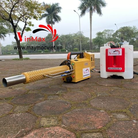 Máy phun khói Kawasaki YL70