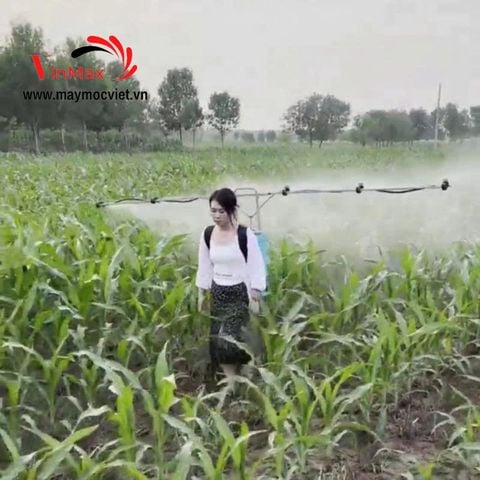 Máy phun thuốc cánh tiên Turbo TBP400