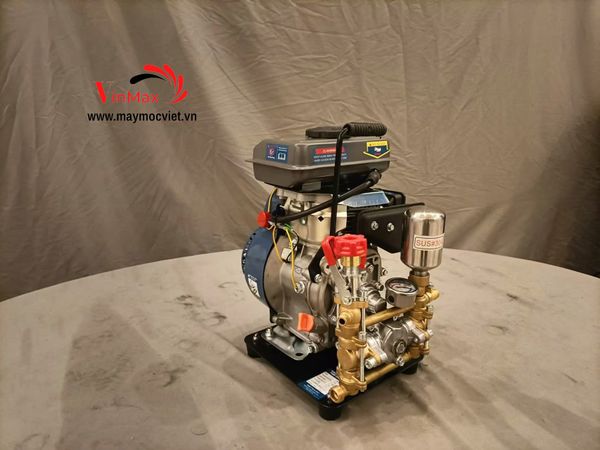 Máy phun xịt thuốc đầu liền Turbo TBP154F