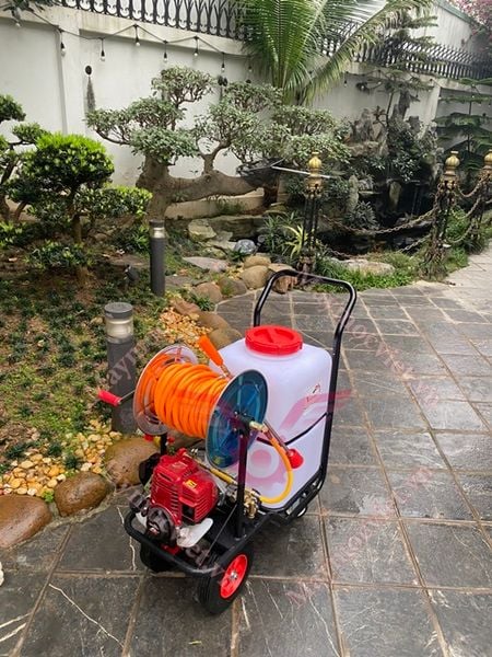 Máy phun thuốc khử trùng xe đẩy 60 lit VMPX60 ( động cơ Trung Quốc )
