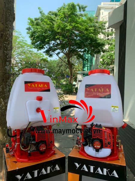 Máy phun thuốc YATAKA CS 768B