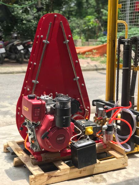 Máy phun sương, phun thuốc dạng tháp 20 béc 13HP Koop KPS13