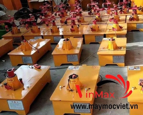 Máy ra vào lốp không săm xe tải VM380