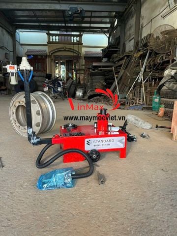 Máy ra vào lốp không săm xe tải, xả khách STXS88